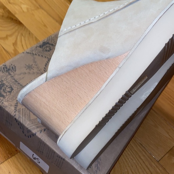 NEW Free People Running In Wedges size 9.5 - Picture 9 of 11